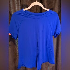 Lilly Pulitzer Vibrant Blue Luxletic Short Sleeve Tee